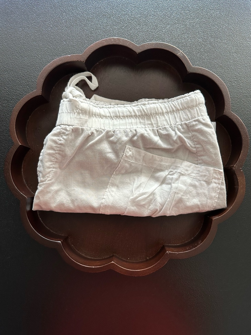 Women’s Old Navy Light Gray & White Pajama Shorts with Pockets Size L